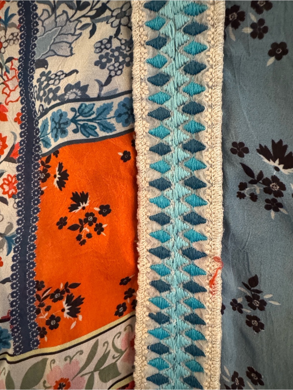 Johnny Was floral bohemian tunic - Picture 5 of 6